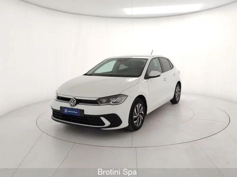 Photo 1 : Volkswagen Polo 2021 Essence