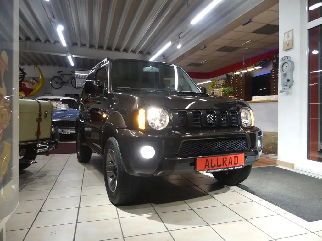 Photo 1 : Suzuki Jimny 2016 Petrol