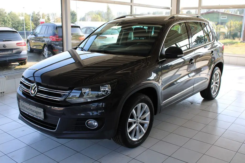 Photo 1 : Volkswagen Tiguan 2015 Essence