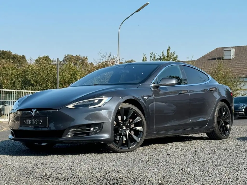 Photo 1 : Tesla Model S 2018 Not specified