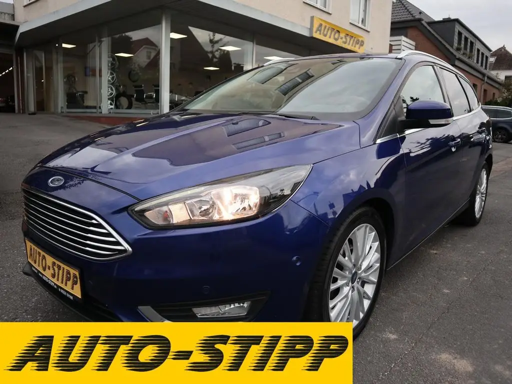 Photo 1 : Ford Focus 2016 Petrol