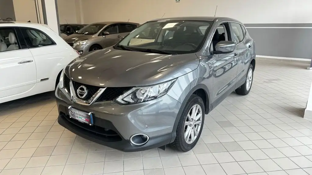 Photo 1 : Nissan Qashqai 2017 Diesel