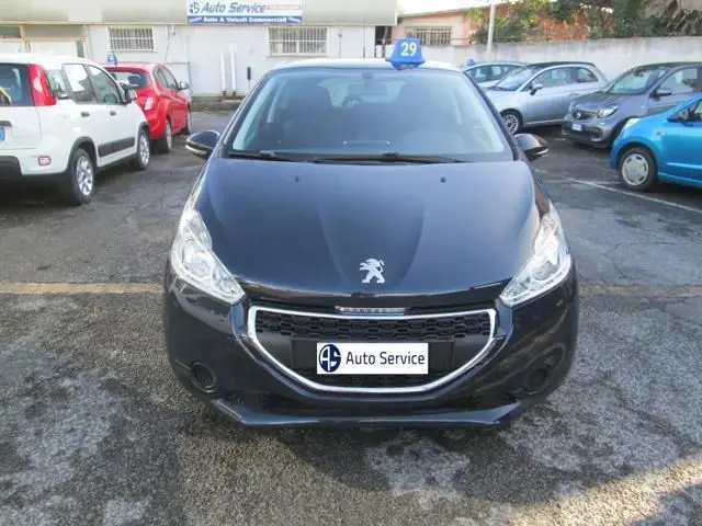 Photo 1 : Peugeot 208 2015 Essence