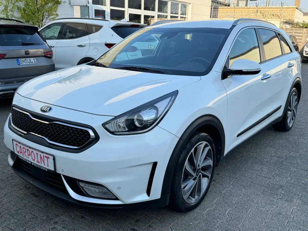 Photo 1 : Kia Niro 2016 Petrol