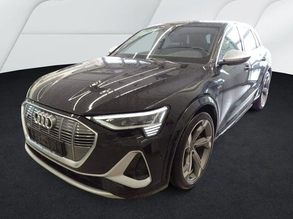 Photo 1 : Audi E-tron 2021 Not specified