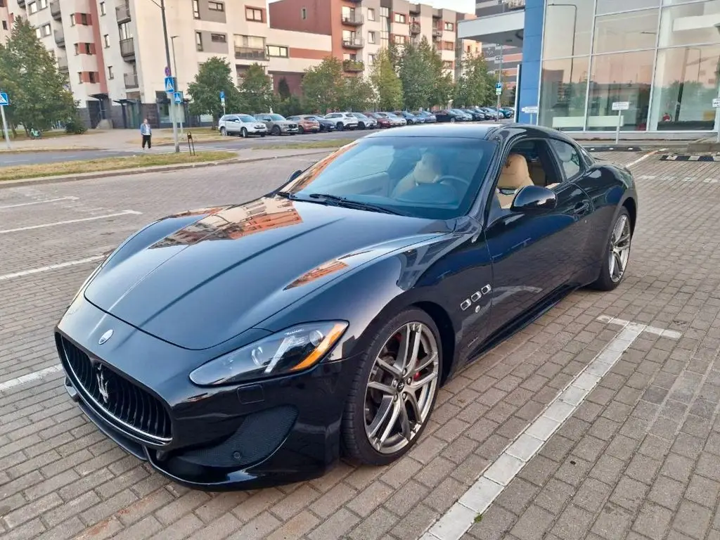 Photo 1 : Maserati Granturismo 2016 Essence