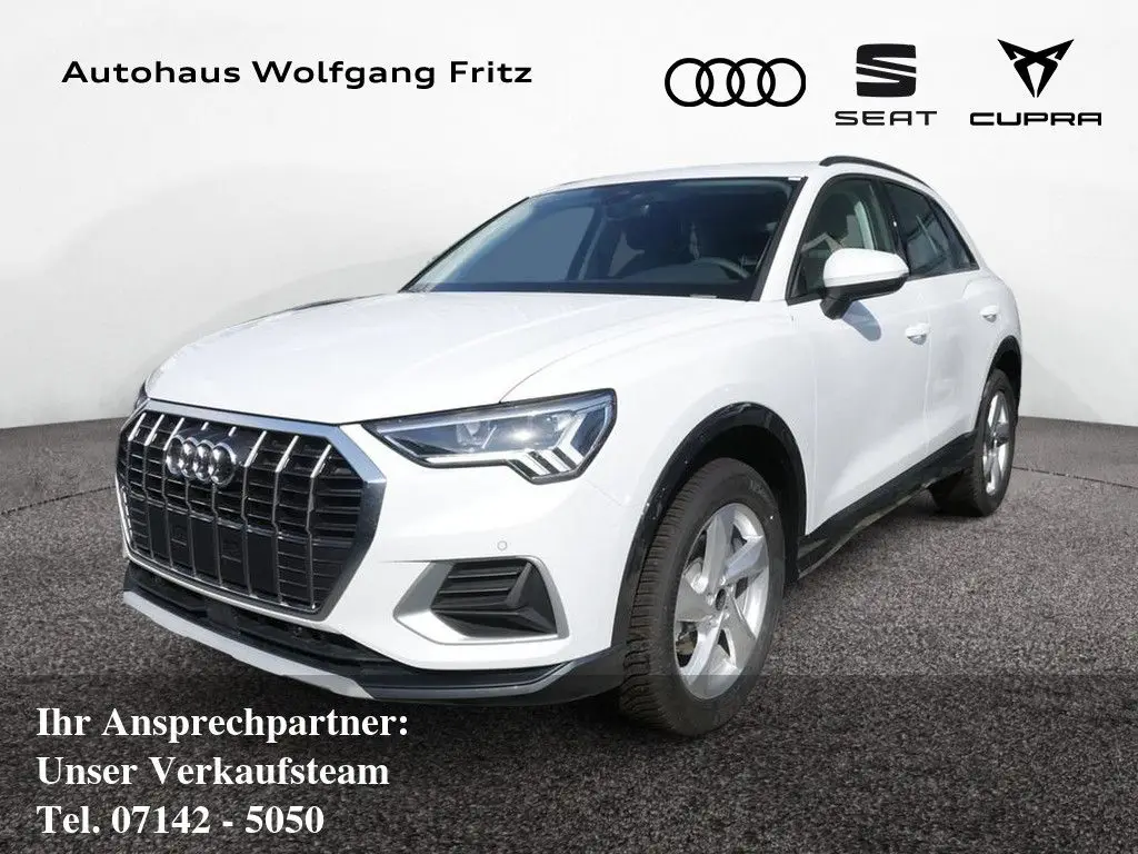 Photo 1 : Audi Q3 2024 Essence