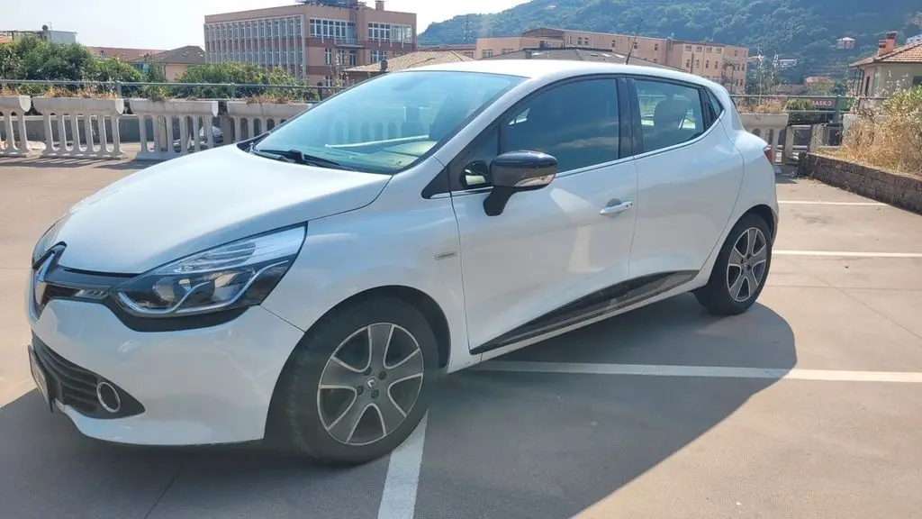 Photo 1 : Renault Clio 2015 Essence