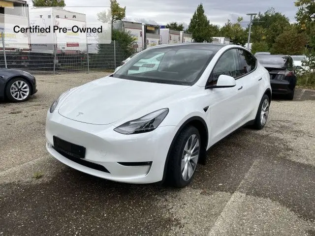 Photo 1 : Tesla Model Y 2023 Non renseigné