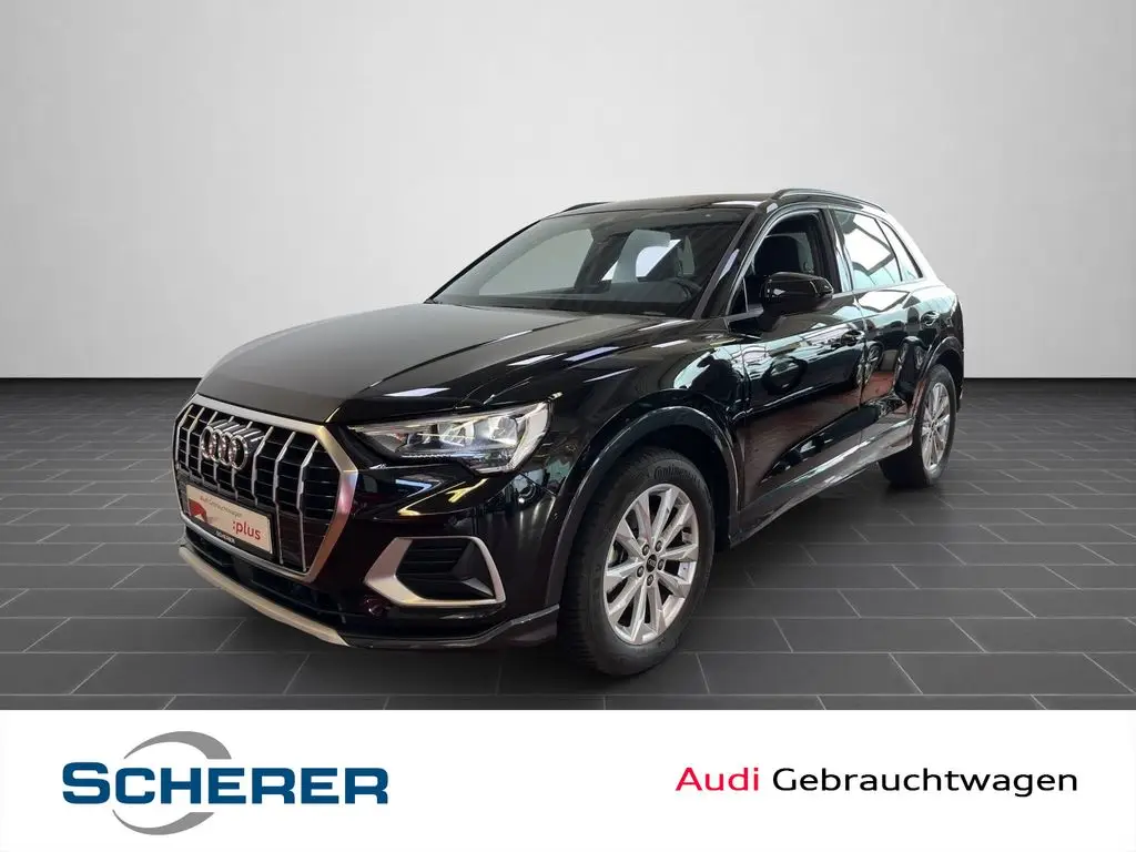 Photo 1 : Audi Q3 2024 Essence