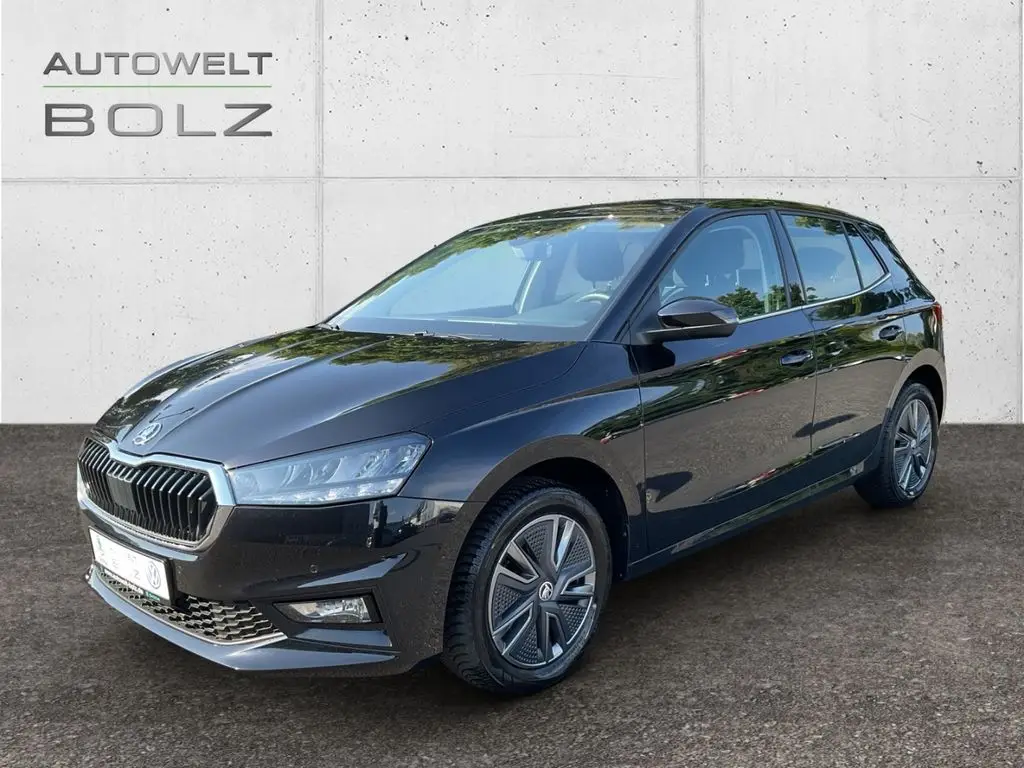 Photo 1 : Skoda Fabia 2023 Petrol