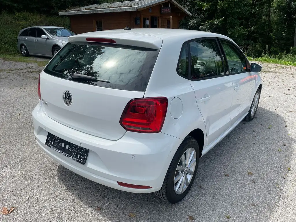 Photo 1 : Volkswagen Polo 2015 Essence