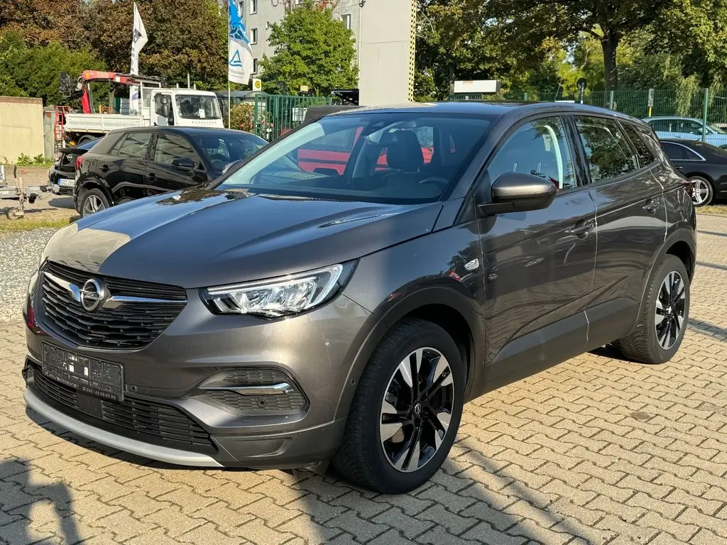 Photo 1 : Opel Grandland 2021 Essence