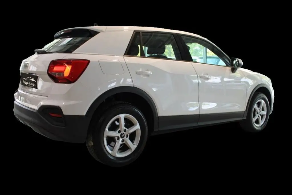 Photo 1 : Audi Q2 2023 Essence