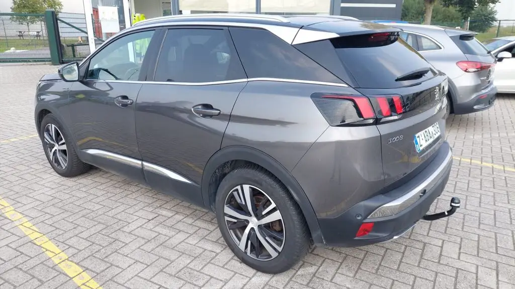 Photo 1 : Peugeot 3008 2020 Diesel