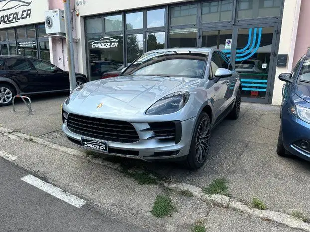 Photo 1 : Porsche Macan 2019 Petrol