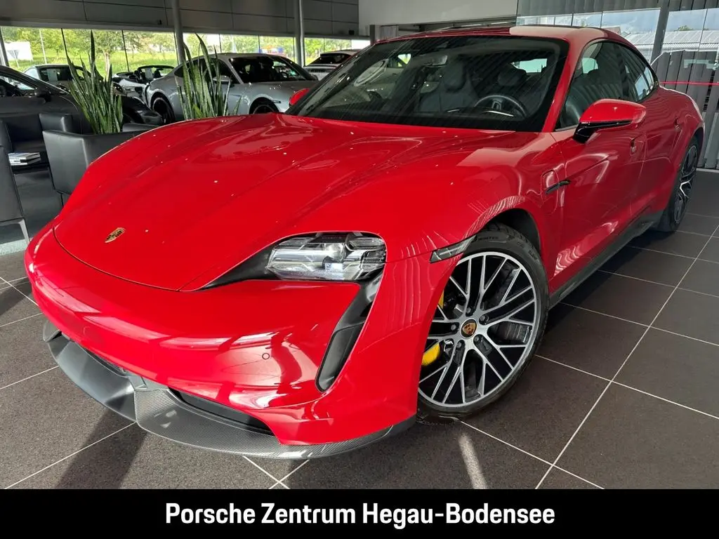 Photo 1 : Porsche Taycan 2020 Non renseigné