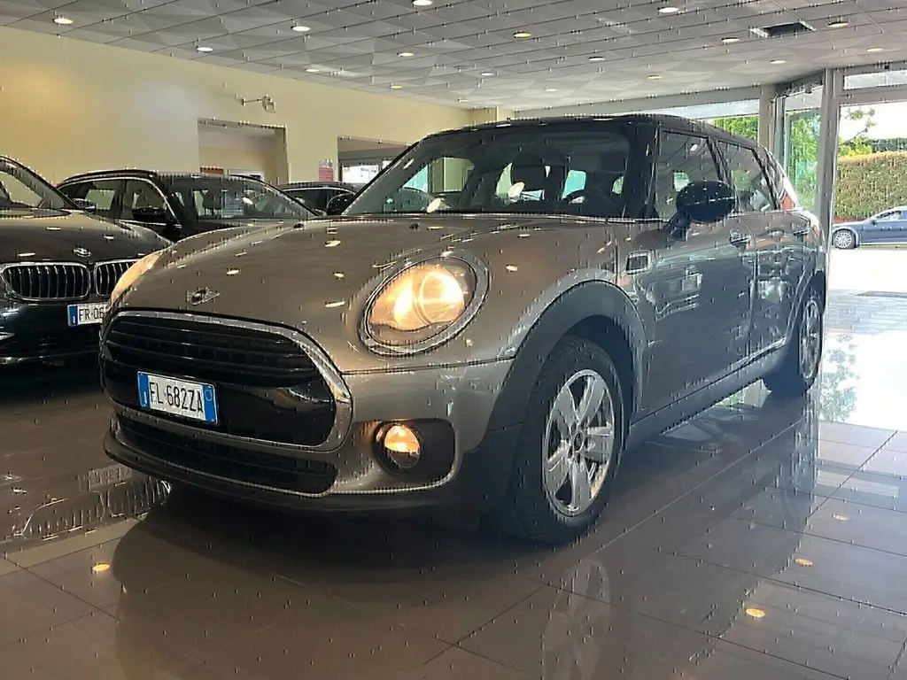 Photo 1 : Mini Cooper 2017 Diesel