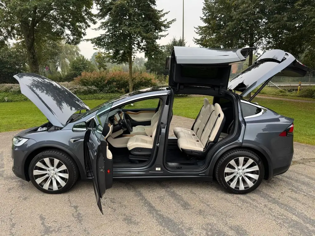 Photo 1 : Tesla Model X 2019 Not specified