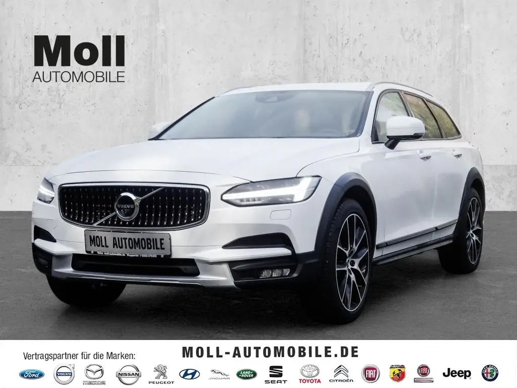 Photo 1 : Volvo V90 2021 Diesel