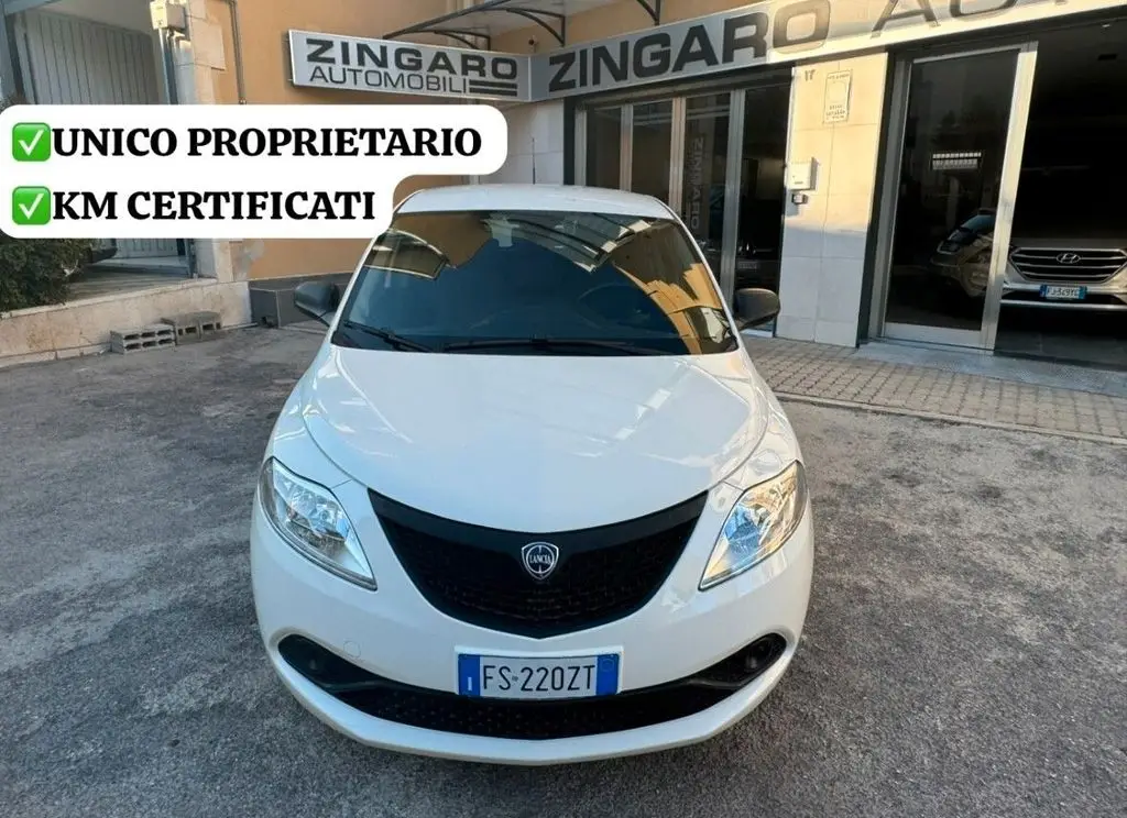 Photo 1 : Lancia Ypsilon 2018 GPL