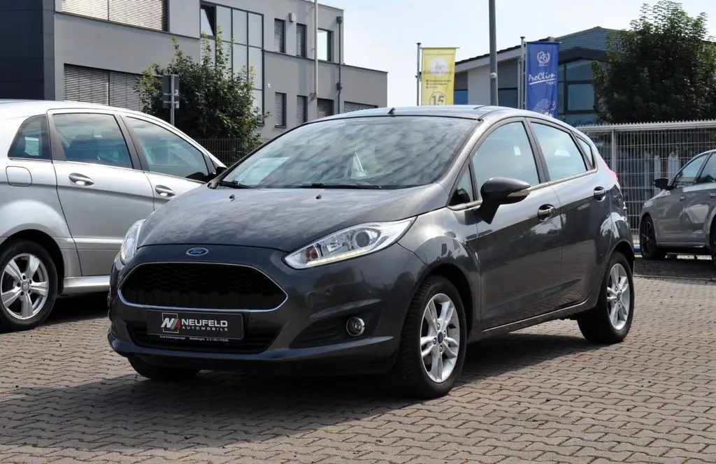 Photo 1 : Ford Fiesta 2016 Essence