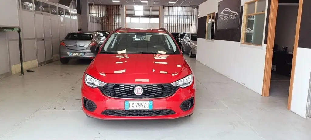 Photo 1 : Fiat Tipo 2018 Essence