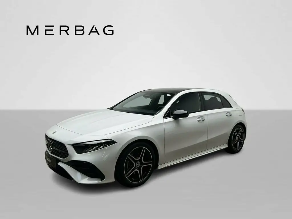 Photo 1 : Mercedes-benz Classe A 2023 Essence