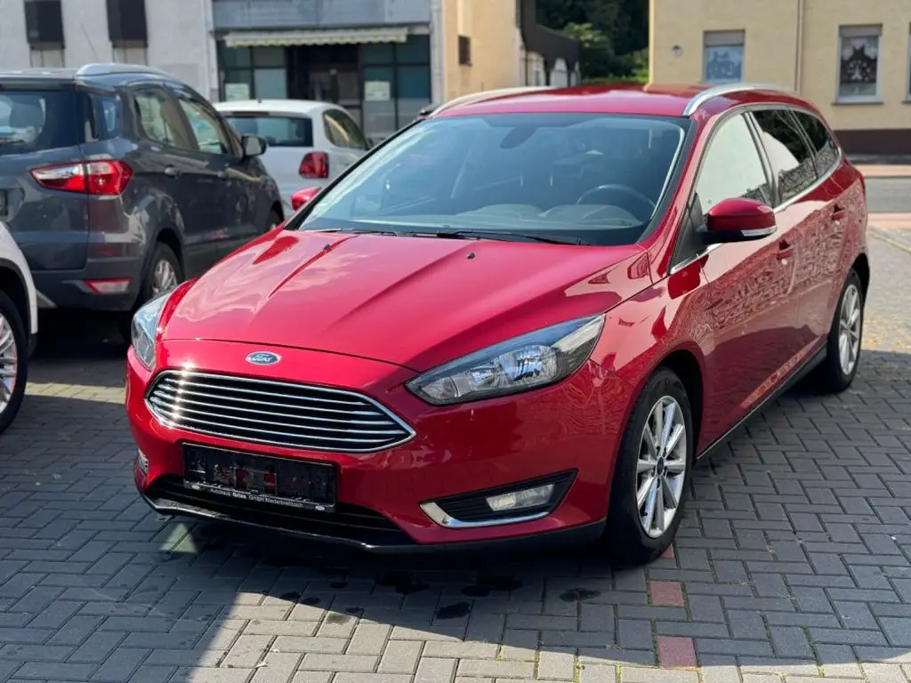 Photo 1 : Ford Focus 2017 Petrol