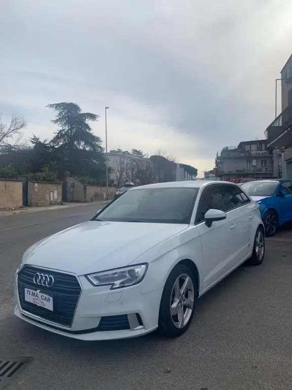 Photo 1 : Audi A3 2018 Diesel