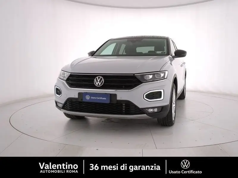 Photo 1 : Volkswagen T-roc 2021 Essence