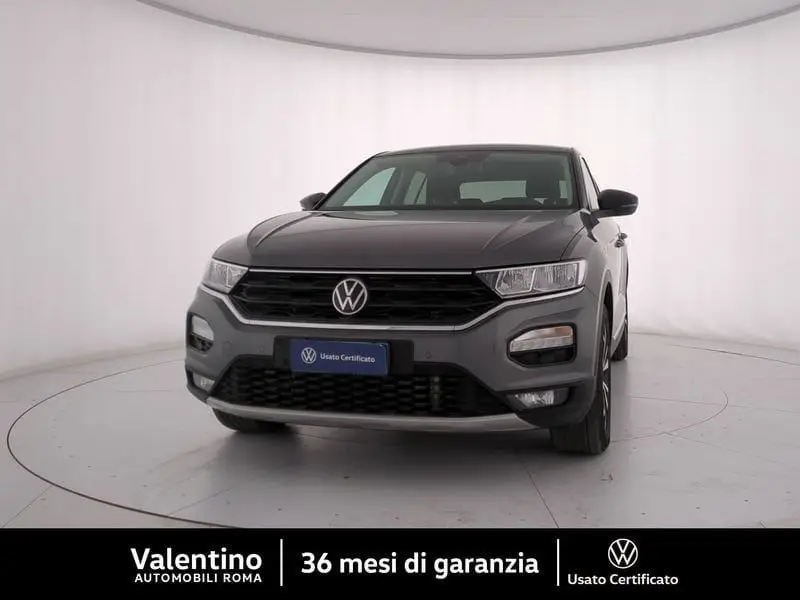 Photo 1 : Volkswagen T-roc 2021 Essence