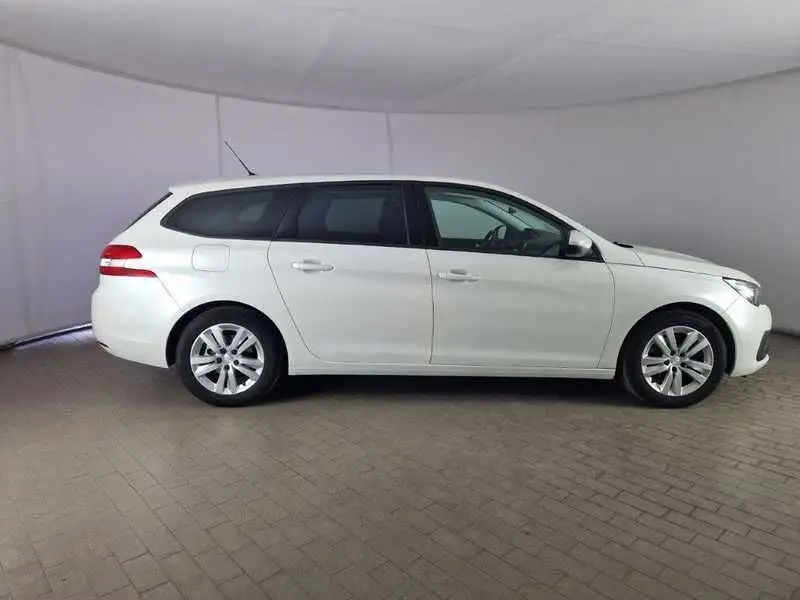 Photo 1 : Peugeot 308 2020 Diesel