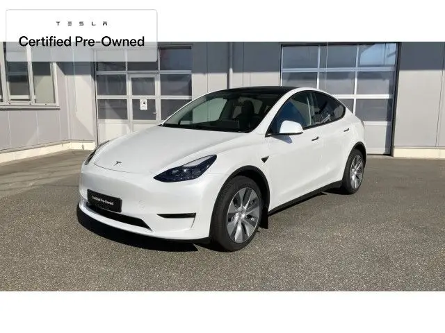 Photo 1 : Tesla Model Y 2023 Non renseigné