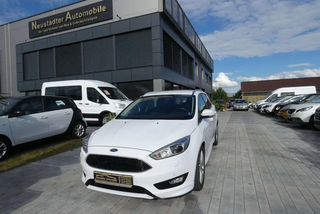 Photo 1 : Ford Focus 2016 Essence