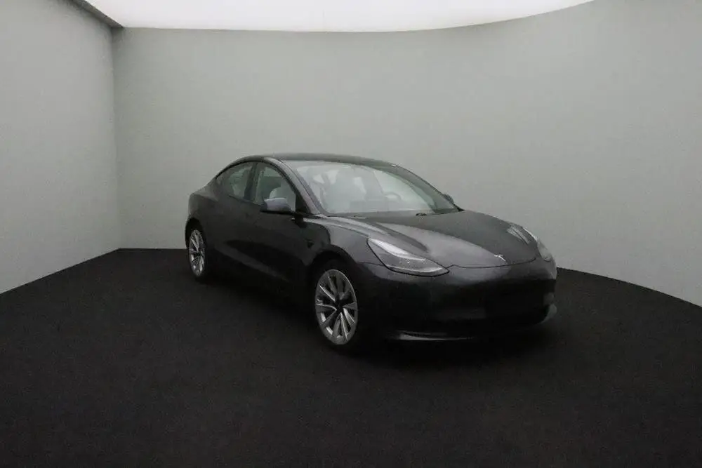 Photo 1 : Tesla Model 3 2021 Non renseigné