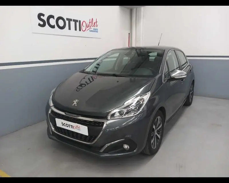 Photo 1 : Peugeot 208 2017 Petrol