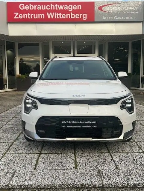 Photo 1 : Kia Niro 2024 Non renseigné