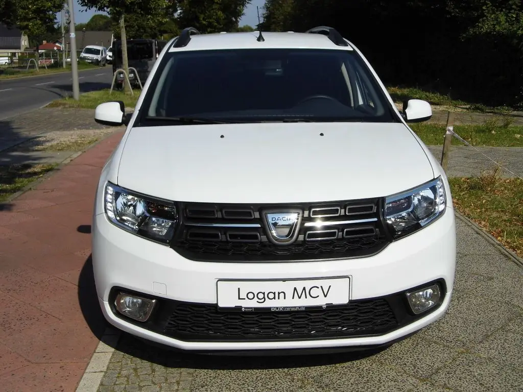 Photo 1 : Dacia Logan 2019 Essence