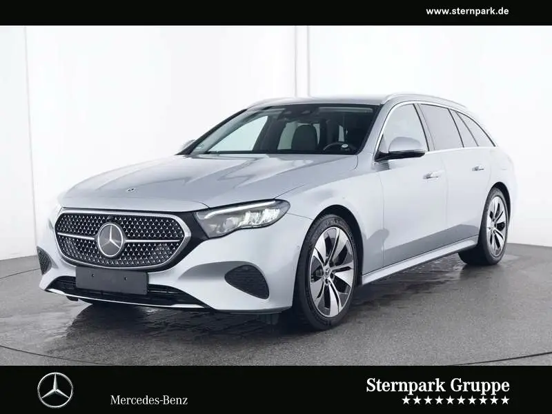 Photo 1 : Mercedes-benz Classe E 2023 Hybrid