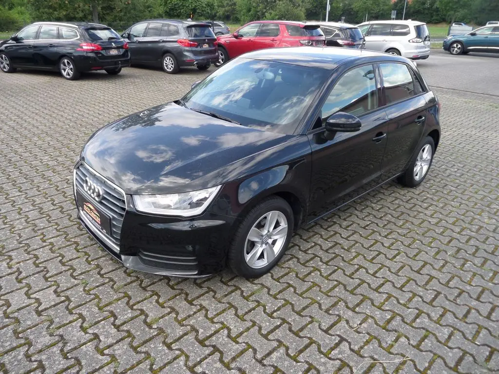 Photo 1 : Audi A1 2018 Essence