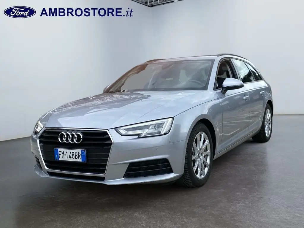 Photo 1 : Audi A4 2017 Diesel