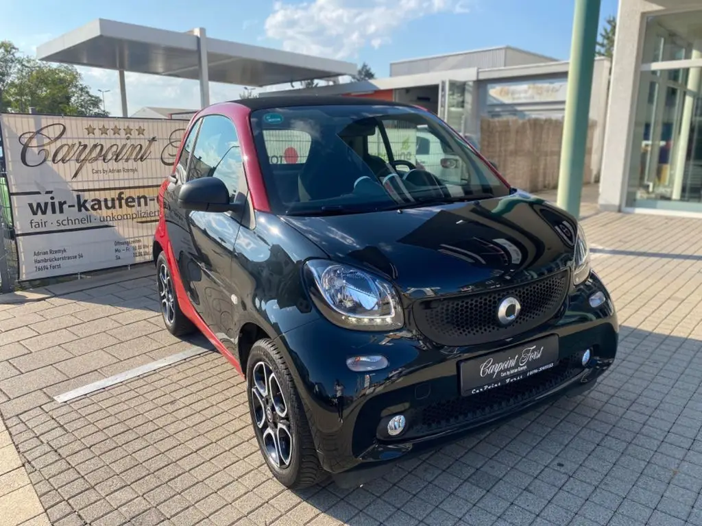 Photo 1 : Smart Fortwo 2017 Petrol