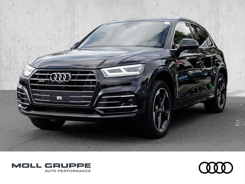 Photo 1 : Audi Q5 2019 Hybride