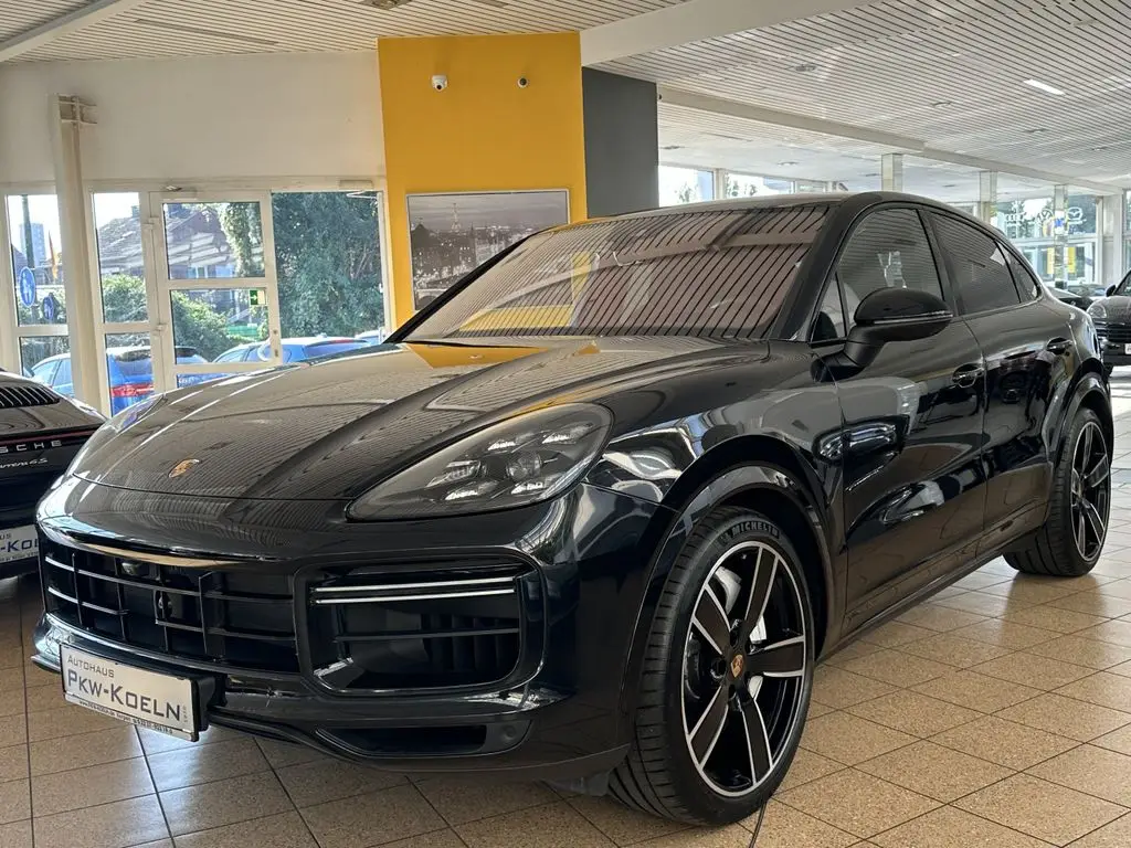 Photo 1 : Porsche Cayenne 2022 Essence