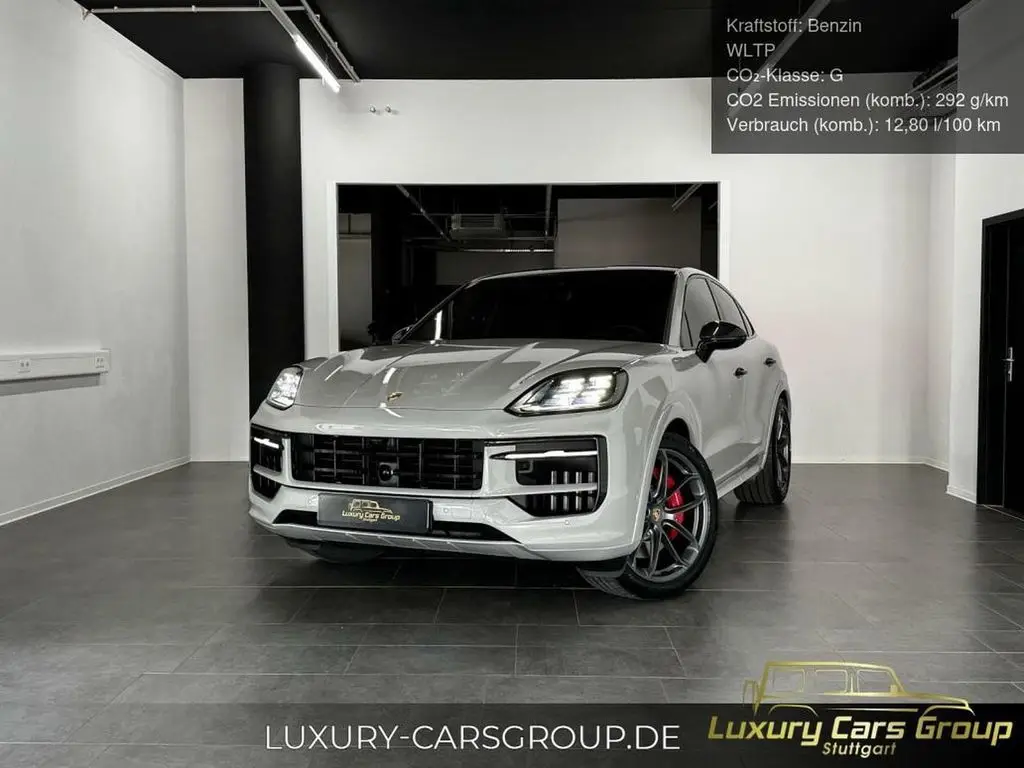 Photo 1 : Porsche Cayenne 2024 Essence