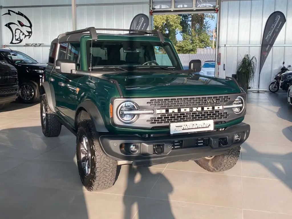 Photo 1 : Ford Bronco 2024 Petrol