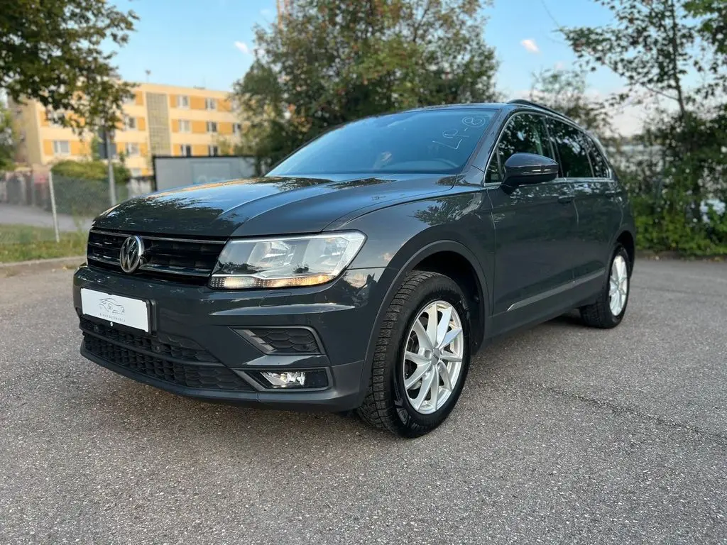 Photo 1 : Volkswagen Tiguan 2020 Petrol