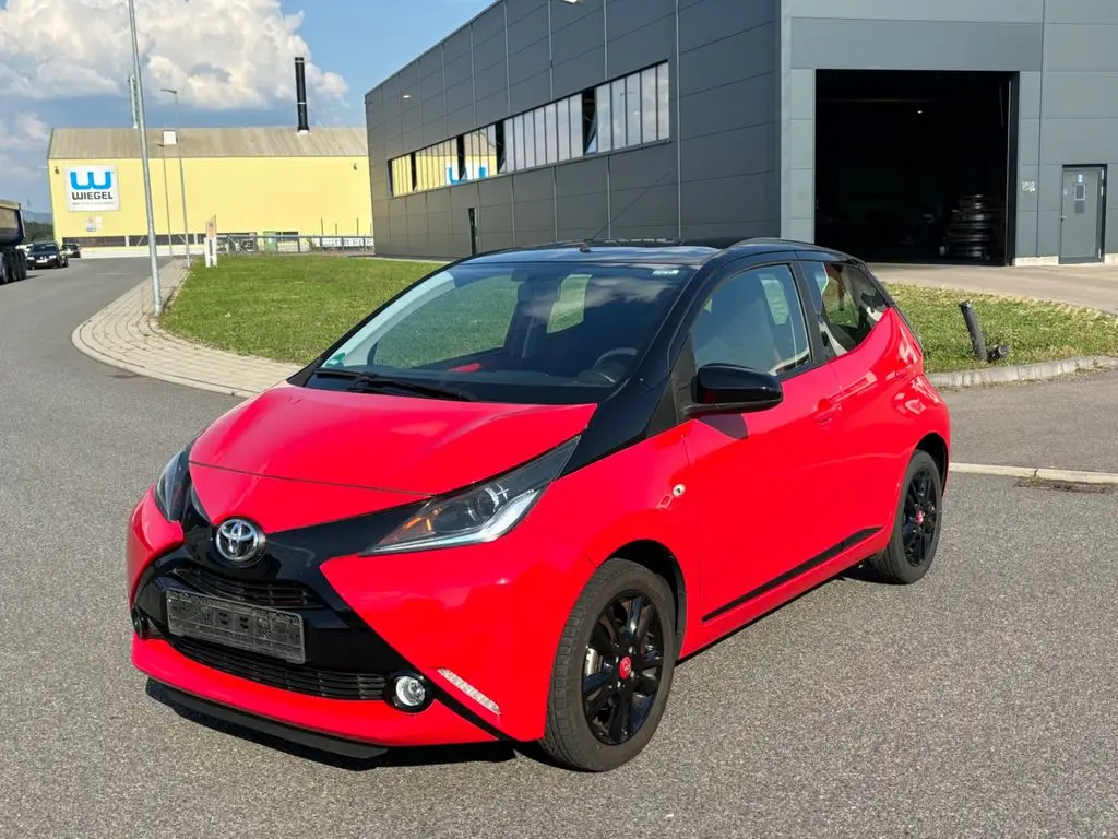 Photo 1 : Toyota Aygo X 2018 Essence