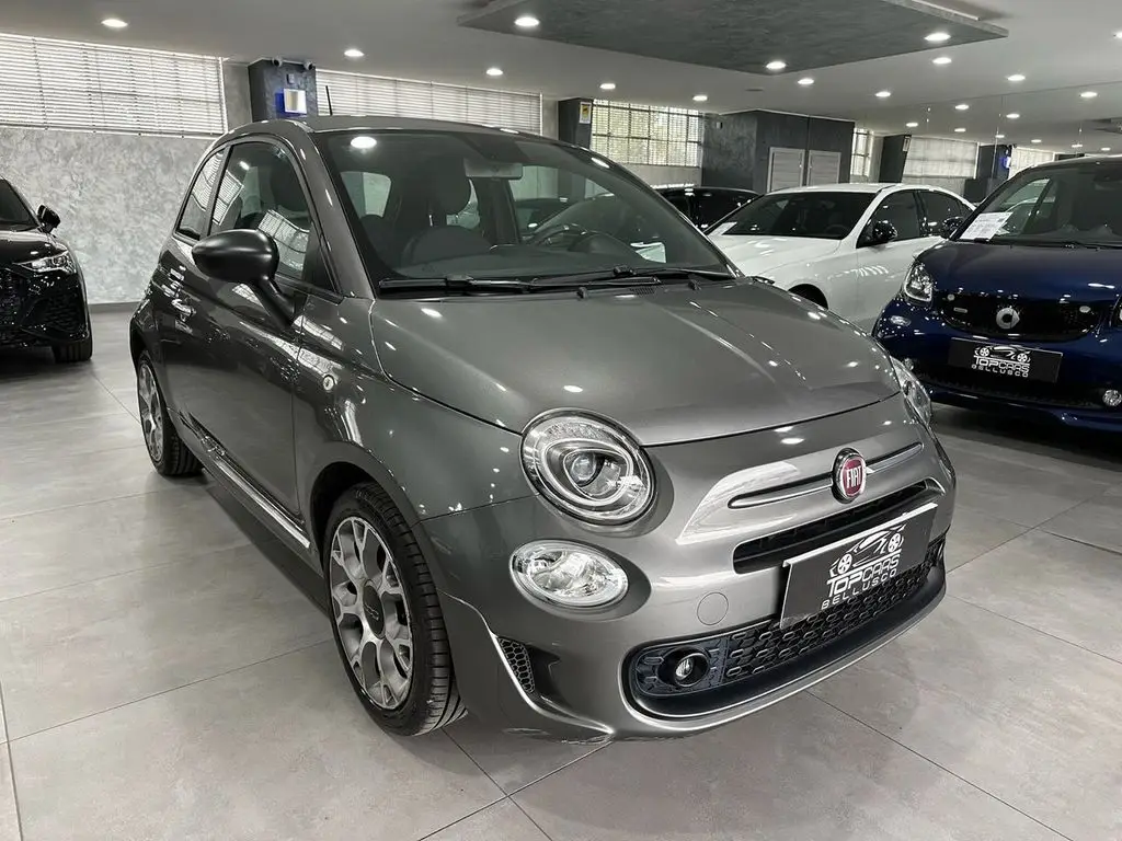 Photo 1 : Fiat 500 2021 Hybrid